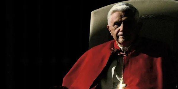 Mort de pape Benoît XVI ce 31 décembre 2022: un décès qui met fin à la cohabitation insolite de deux hommes en blanc