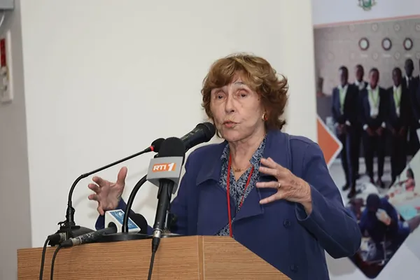 École de la deuxième Chance (E2C) : « la Côte d’Ivoire a très bien compris le projet de l’E2C » selon Edith Cresson