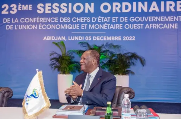 Titrologie 16 décembre 2022 : revue de la presse ivoirienne, alliance Affi – Simone Gbagbo et Ouattara veut bétonner l’armée