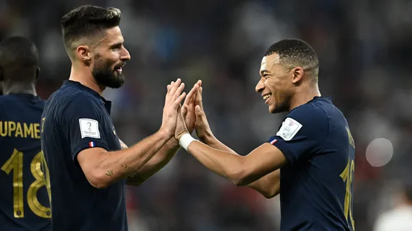 Mondial 2022: Giroud et Mbappé envoient la France en quart