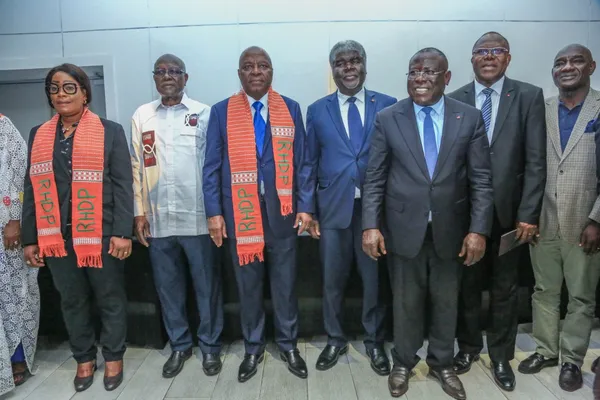 Raymond N’Dohi du PDCI et le maire de Guibéroua adhérent au RHDP