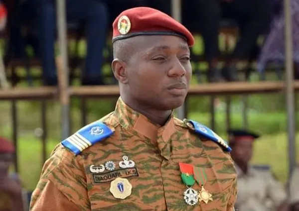 Nominations au Burkina : Le lieutenant- colonel Ismaël Kiswensida Douari nommé chef d’État major particulier de la présidence du Faso