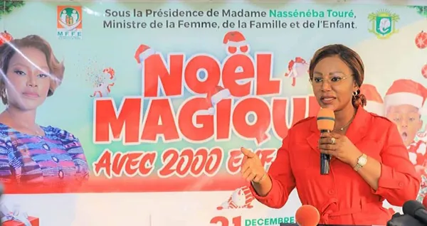 « Noël magique » 2022 : la ministre Nassénéba Touré en Mère Noël à l’orphelinat de Garçons de Bingerville
