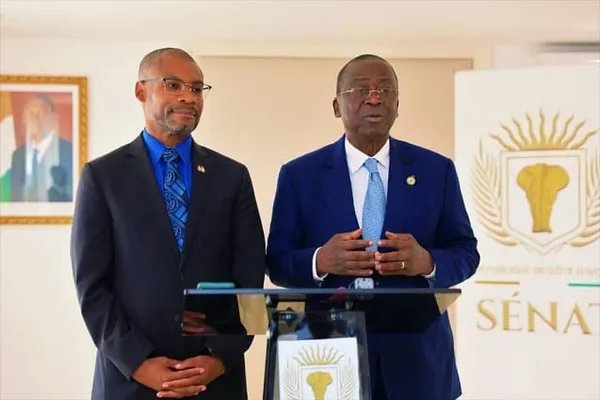 L’Ambassadeur du Canada à Abidjan chez le président du Sénat