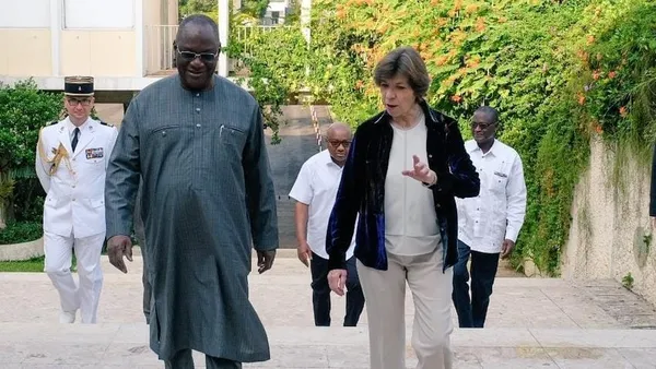 Coopération militaire France – Côte d’Ivoire: « nous luttons ensemble contre les groupes terroristes armés » (Catherine Colonna)