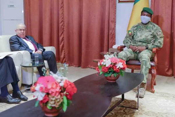 Renforcement de la Coopération Mali -Algérie: une forte délégation algérienne chez Assimi Goita
