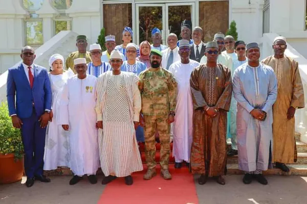 Élections au Mali: installation des membres de l’AIGE