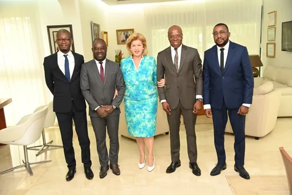 FEMUA 2023 : le groupe Magic System conduit par A’Salfo chez Dominique Ouattara