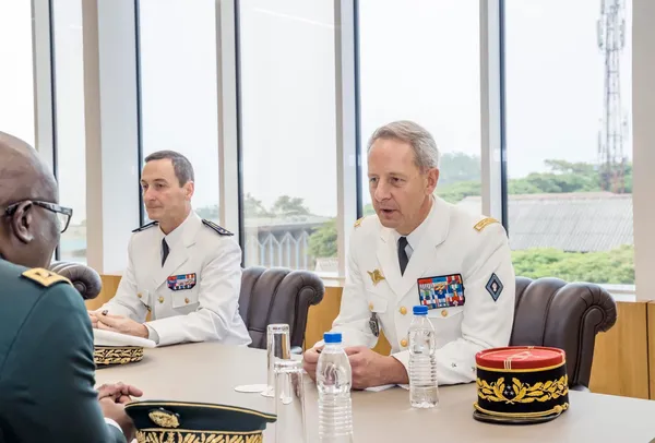 Coopération militaire Abidjan – Paris : la France réitère  sa volonté de réarticuler sa présence en Afrique à travers deux angles