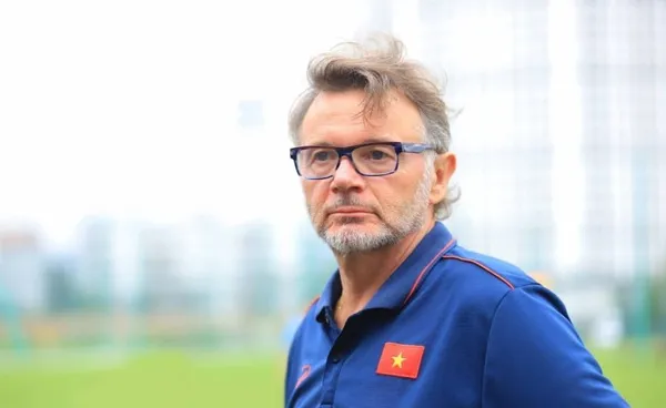 Philippe Troussier, le sorcier blanc s’engage avec l’équipe nationale du Vietnam