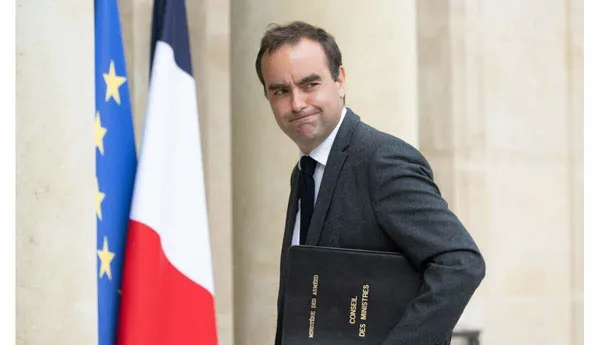 Départ des soldats français au Burkina et au Mali: que vient faire Sébastien Lecornu, le ministre français des Armées, à Abidjan ?