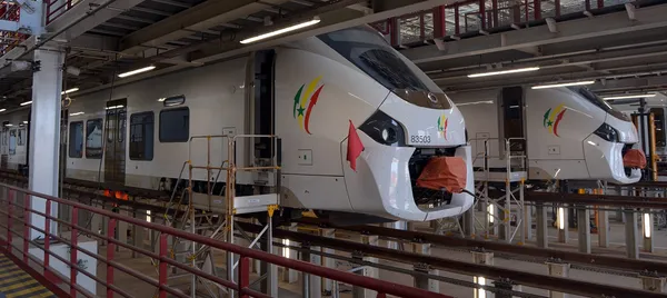 Train rapide de Dakar: le Sénégal accorde le contrat d’exploitation à SNCF