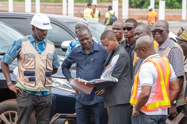 Le métro d’Abidjan sur les rails : « Travaux avancés » et « délais respectés », selon le ministre Amadou Koné