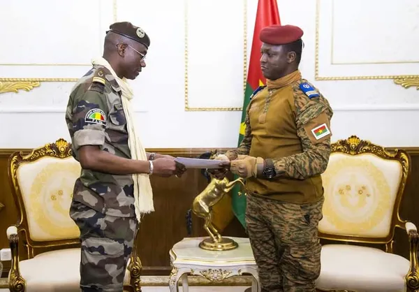 Situation sécuritaire : le Mali disposé à partager son expérience avec le Burkina