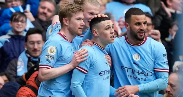 Résultats Premier League: Manchester City bat Newcastle (2-0) et  remet la pression sur Arsenal