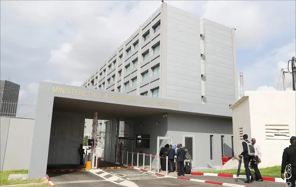 Le nouveau siège du ministère ivoirien de l’Intérieur et de la Sécurité de 19,689 milliards de FCFA inauguré : des images