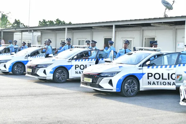 Police Recours a 100 jours d’existence : des images
