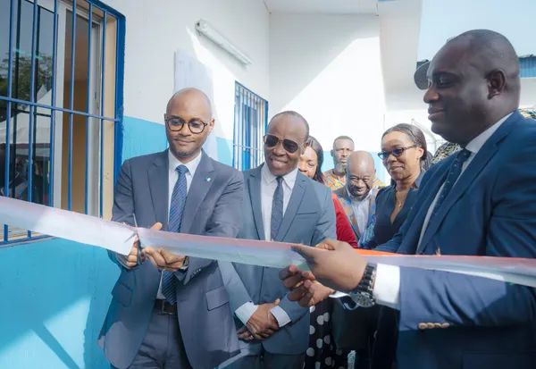 RSE: La Fondation BGFIBank dote le centre de santé  d’Anoumabo d’un bloc sanitaire et d’un groupe électrogène