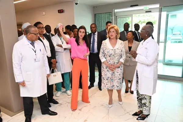 Dominique Ouattara sous le charme de la nouvelle Clinique Procréa à la Riviera M’Pouto