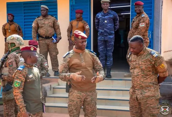 Opérations de sécurisation du Burkina : le Capitaine Ibrahim Traoré sur le terrain