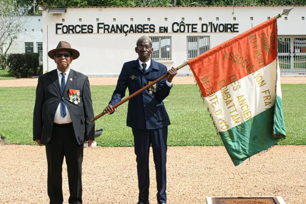 Les forces françaises et ivoiriennes commémorent la victoire des alliés à Port-Bouët