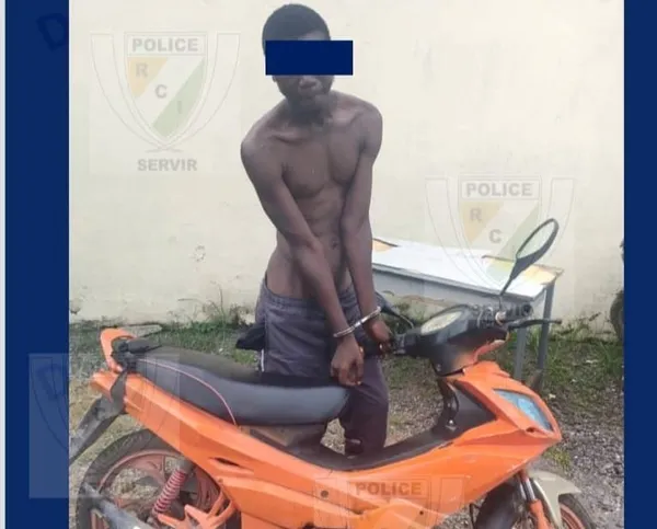 Yopougon : un étudiant arrêté en flagrant délit de vol de moto par la police