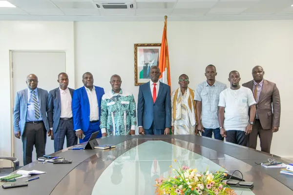 Le ministre Adama Diawara échange avec les Docteurs non recrutés