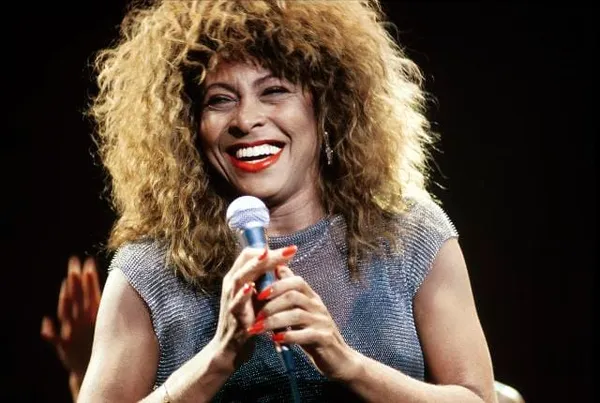 Décès de Tina Turner : la chanteuse américaine est morte à l’âge de 83 ans