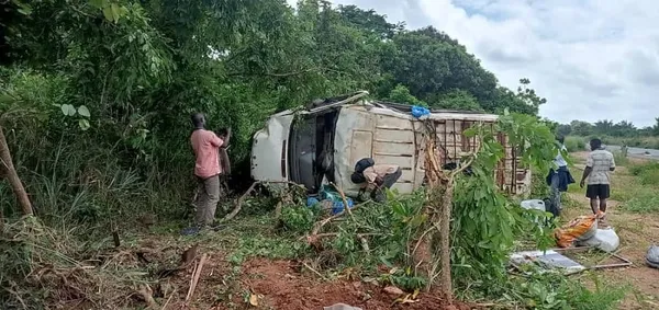 Accident à Afouanvam, axe Abidjan – Bondoukou: un mort et 24 victimes