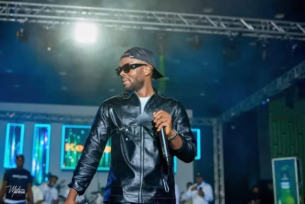 Concert : Kerozen met le feu à Pointe-Noire, des images