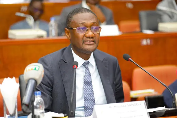 Dette de l’Etat : le ministre Moussa Sanogo rassure les sénateurs, « la dette ivoirienne est sous le contrôle des autorités »