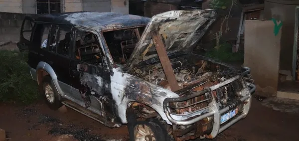 Le commando invisible a encore frappé à Bondoukou: une sixième voiture brulée