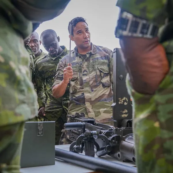 Entraînement militaire: les fusiliers marins commandos ivoiriens aux côtés des forces françaises