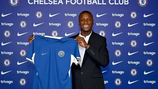 Moisés Caicedo signe à Chelsea pour 133 millions d’euros et devient le joueur le plus cher de l’histoire de la Premier League