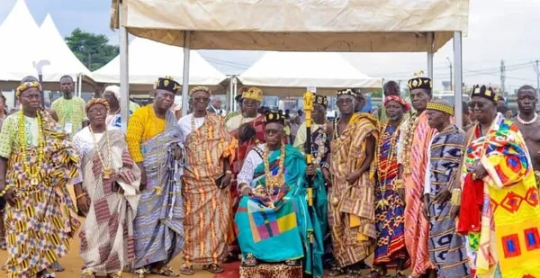 Nanan Ebi Kouakou, le nouveau chef central des Baoulé Agba d’Abidjan installé