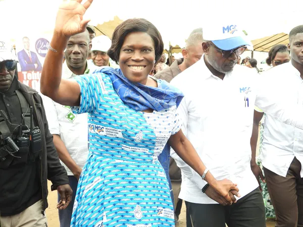 Destruction du Groupe Scolaire Cha Hélène à Yopougon : Simone Gbagbo sur le terrain