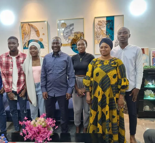 Municipales à Yopougon : Adama Bictogo s’invite chez des habitants à Andokoi