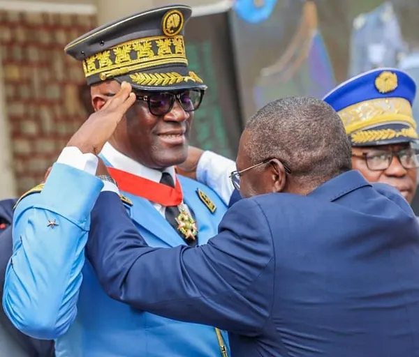 Youssouf Kouyaté, le DG de la police ivoirienne, décore de la médaille de Commandeur de l’Ordre National ce jeudi