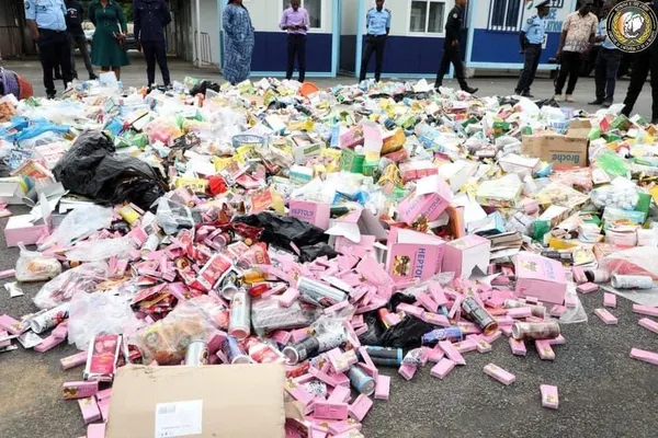 Abidjan : saisie de 5 tonnes de produits prohibés