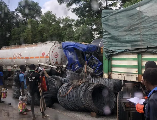 Grave accident sur l’autoroute A1 ce mercredi : collision impliquant plusieurs remorques, 2 morts et plusieurs blessés