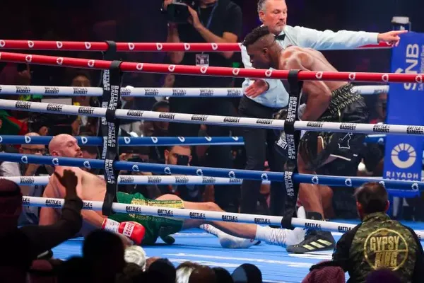 Ngannou méritait la victoire, selon les observateurs
