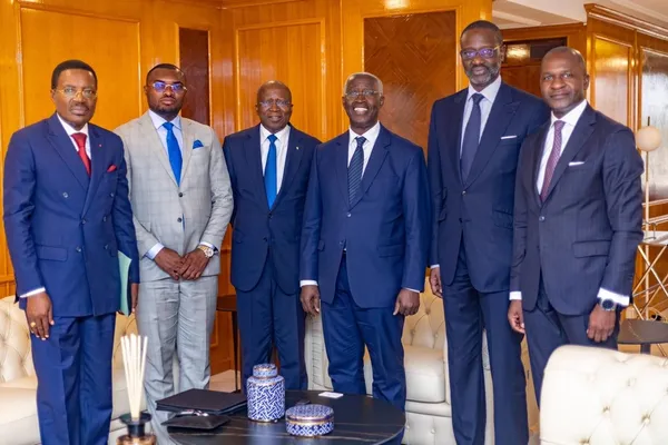 Gabon : Tidjane Thiam rencontre le président de la transition gabonaise