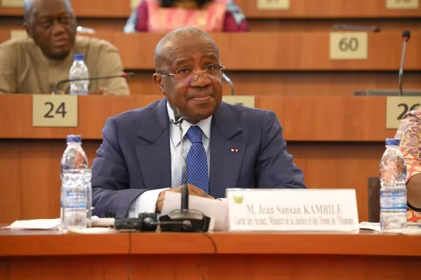 Lutte contre l’abus des emblèmes humanitaires : la Côte d’Ivoire se dote d’une nouvelle loi