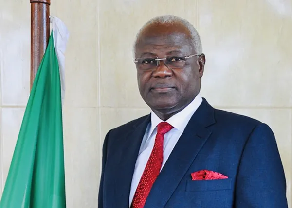 Tentative de coup d’Etat en Sierra Leone : l’ancien président Ernest Bai Koroma arrêté