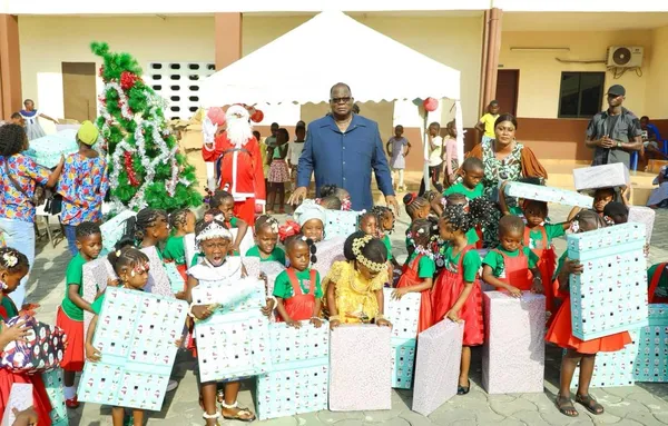 Noël 2023 à Marcory : Laurent Tchagba apporte la joie à plus de 2000 enfants