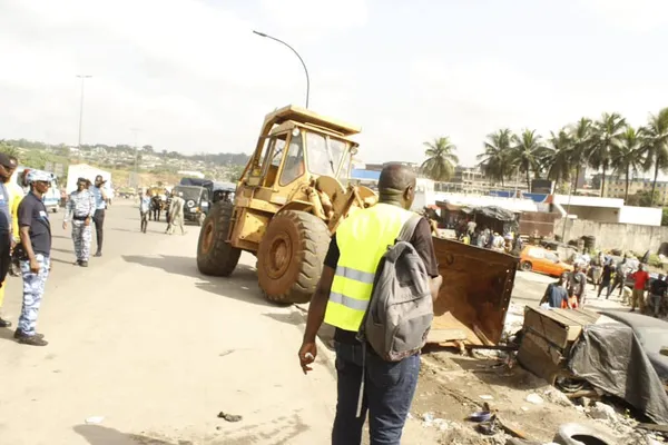 Déguerpissement à Adjamé : Bracodi, Beyrouth, Sonitra… voici la liste des sites concernés par l’opération du District d’Abidjan