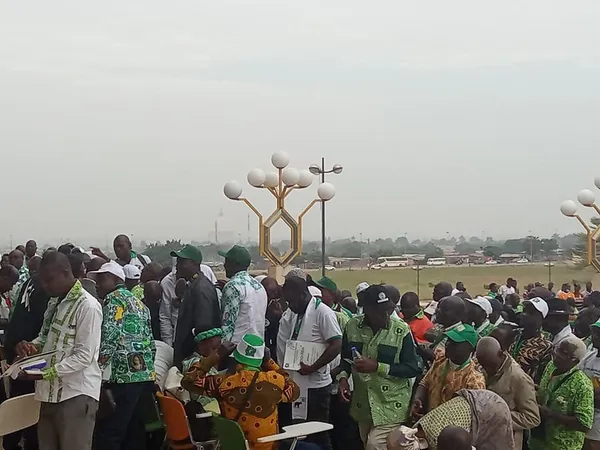 PDCI : l’heure du choix, les congressistes prennent d’assaut la Fondation de Yamoussoukro