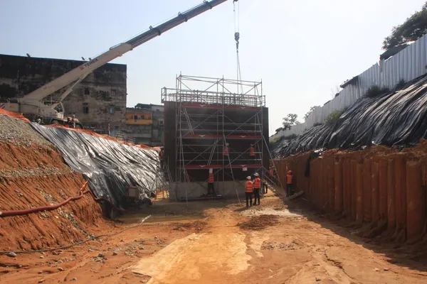 Métro d’Abidjan : le premier pont du projet installé à Adjamé, les 1ères images