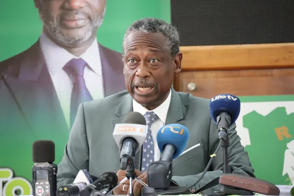 Bredoumy Kouassi Soumaila, porte-parole du PDCI, en conférence de presse le jeudi 11 avril 2024, à la Maison du Parti