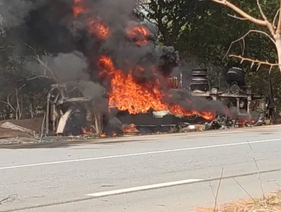 Drame sur l’axe Boundiali-Odienné : Deux apprentis brûlés vifs dans l’incendie d’un camion-citerne
